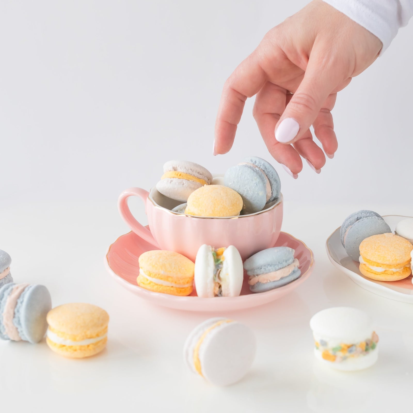 Cake Batter Bath Macarons